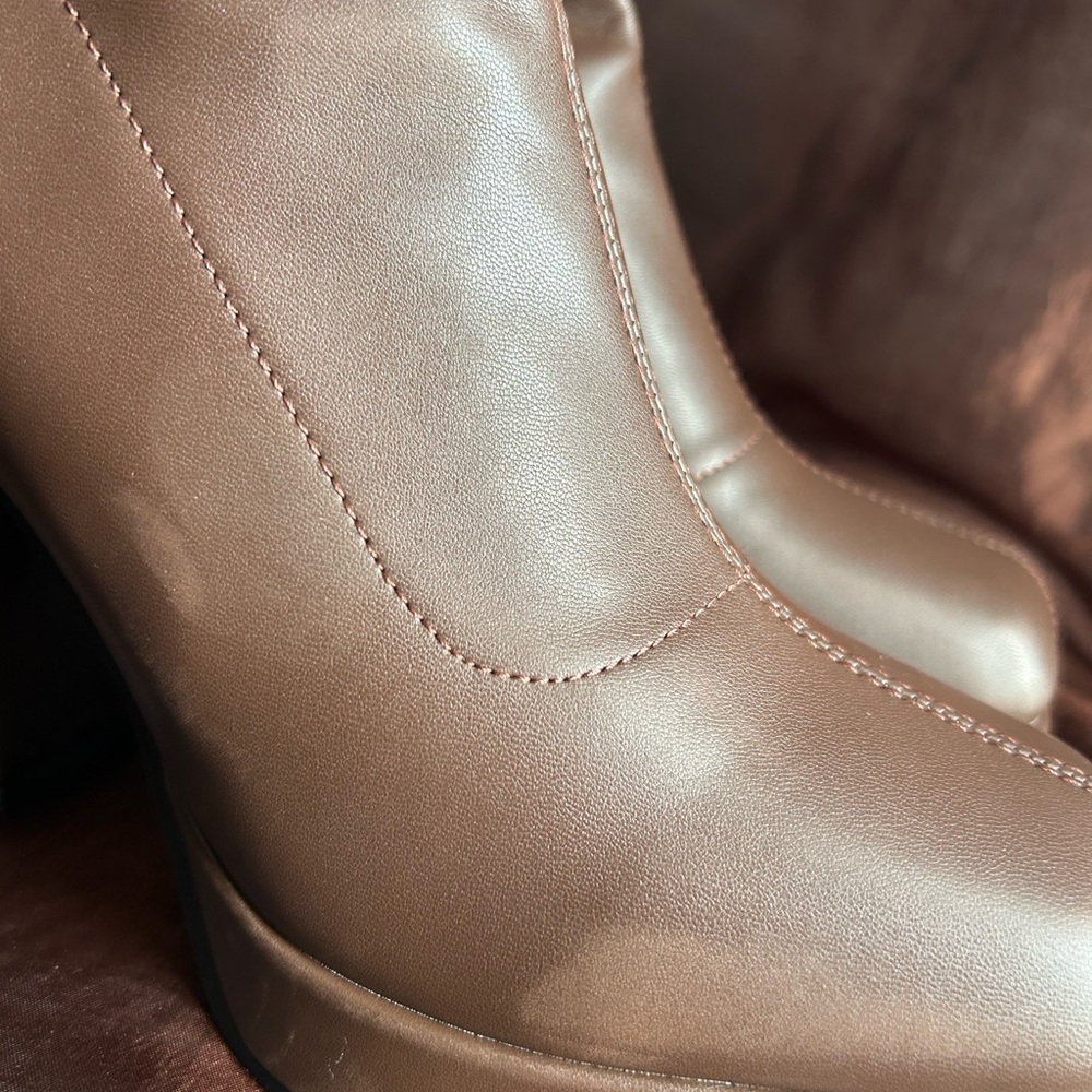 Brown Knee-High Women's Boots - Picture 4 of 11